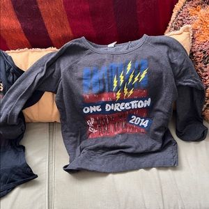 One Direction tour sweatshirt